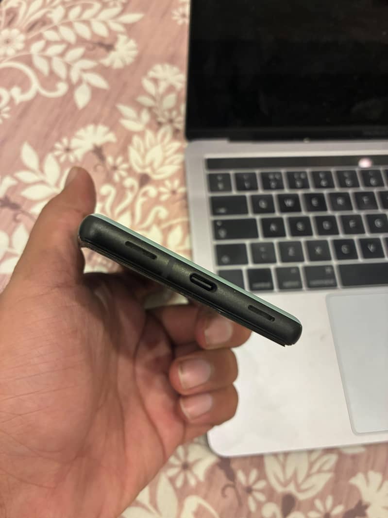 Google Pixel 6a 3