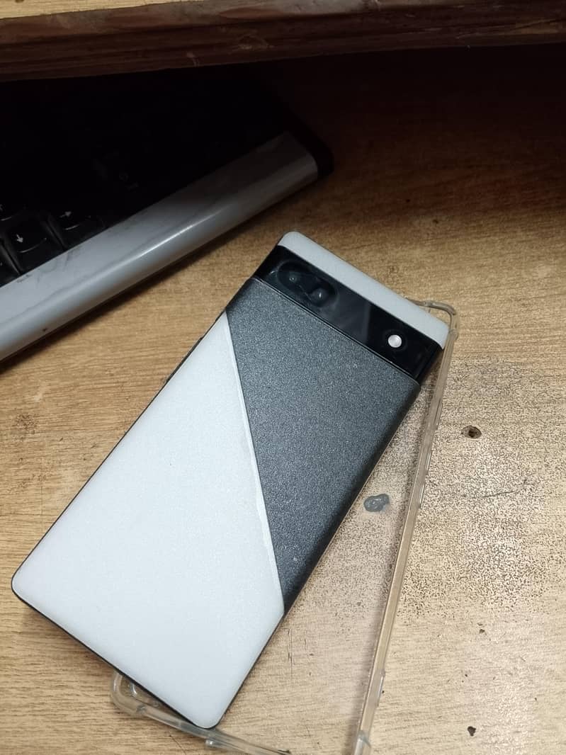 Google Pixel 6a 1