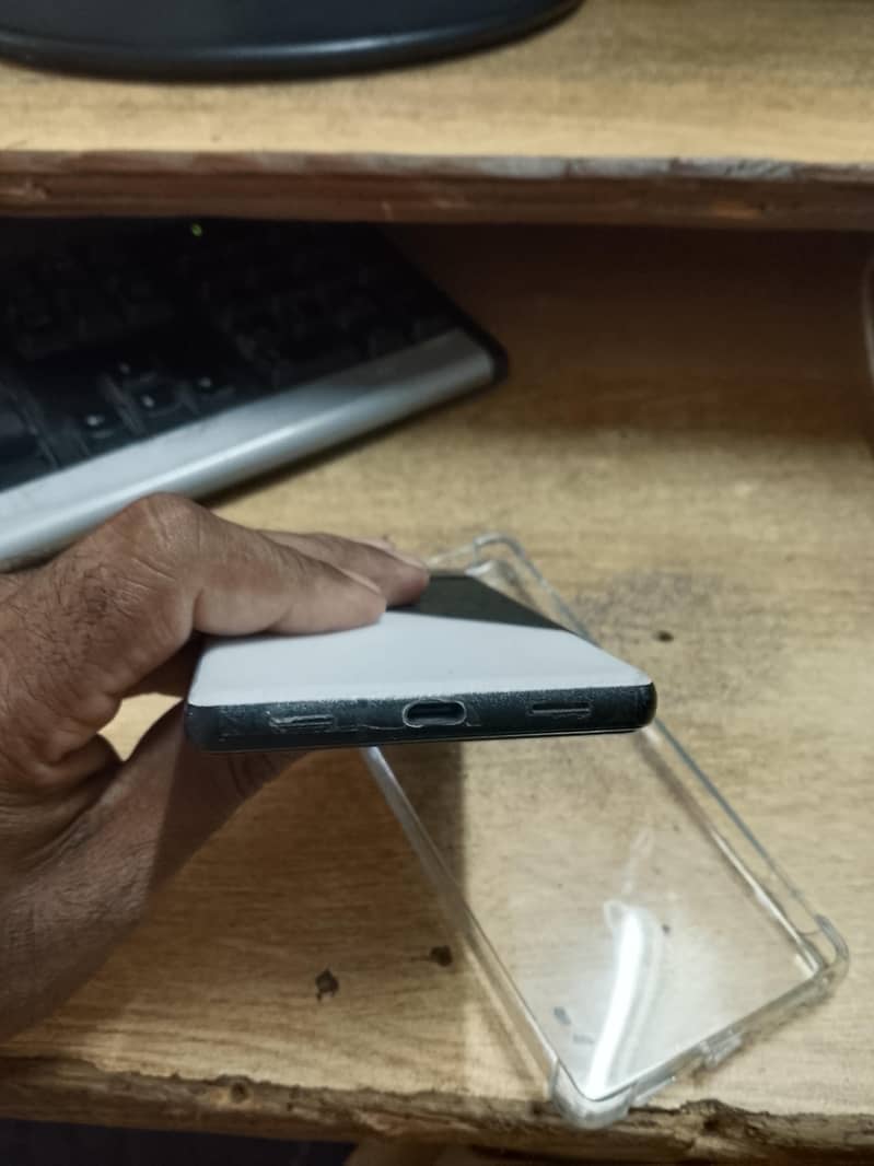 Google Pixel 6a 5