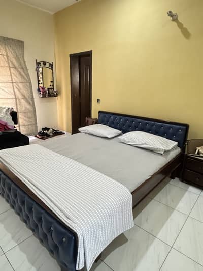 King Size Bed | Original Sheesham Wood   | 2 Side table + mattress
