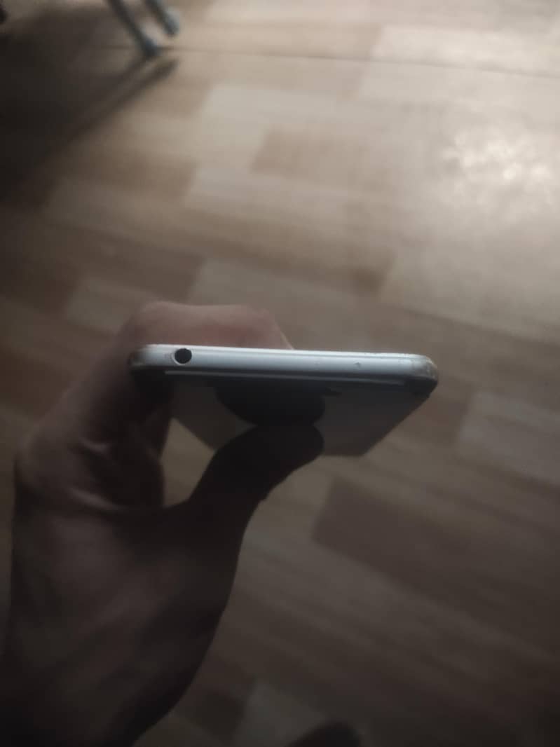 OPPO A37 2