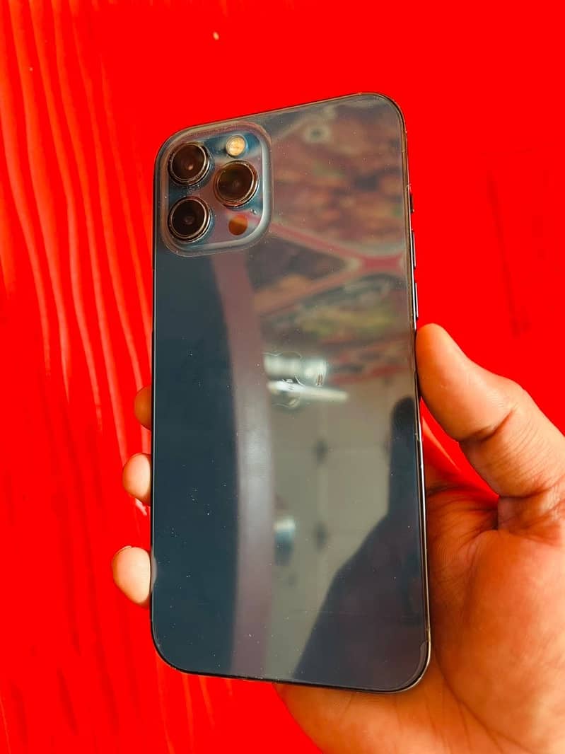 Apple iPhone 12 Pro Max 1