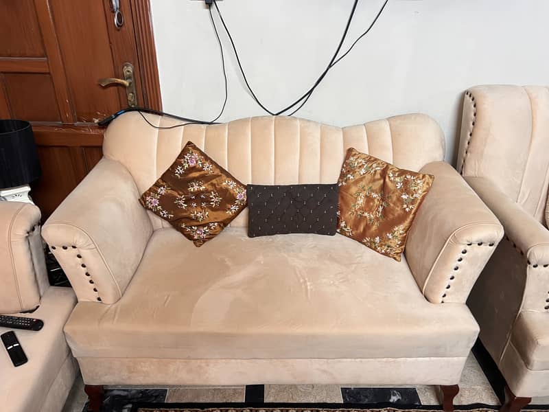 Sofa set 6 seater 1