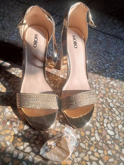 urgent sale ladies heels