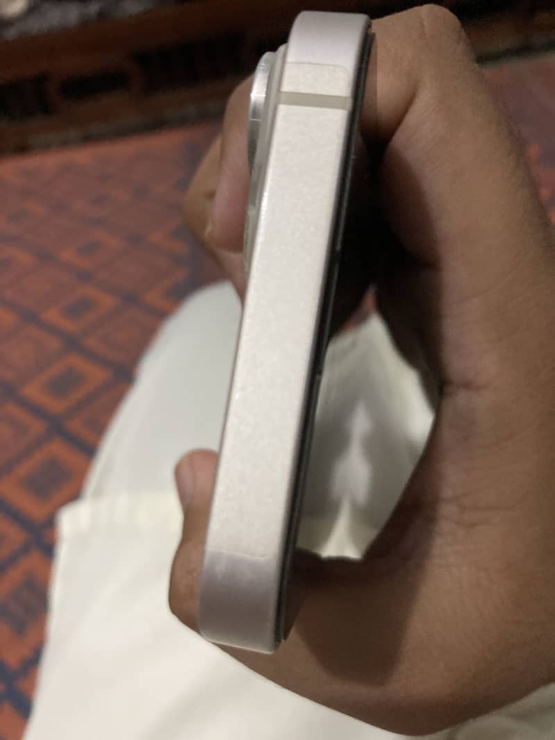 Apple iPhone 14 1