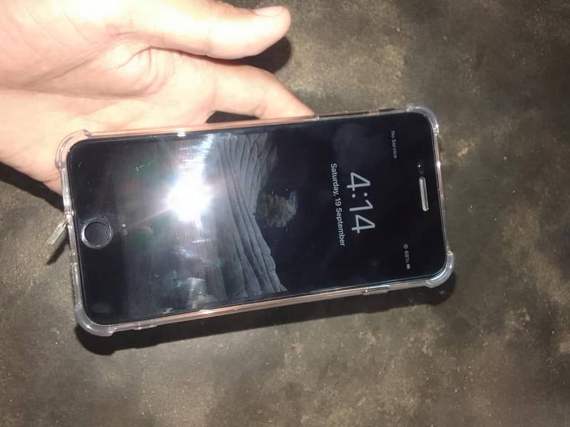 Apple iPhone 7 Plus 2