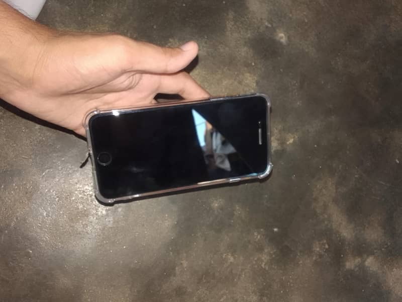 Apple iPhone 7 Plus 3