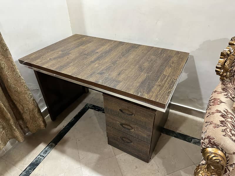 Office table 1