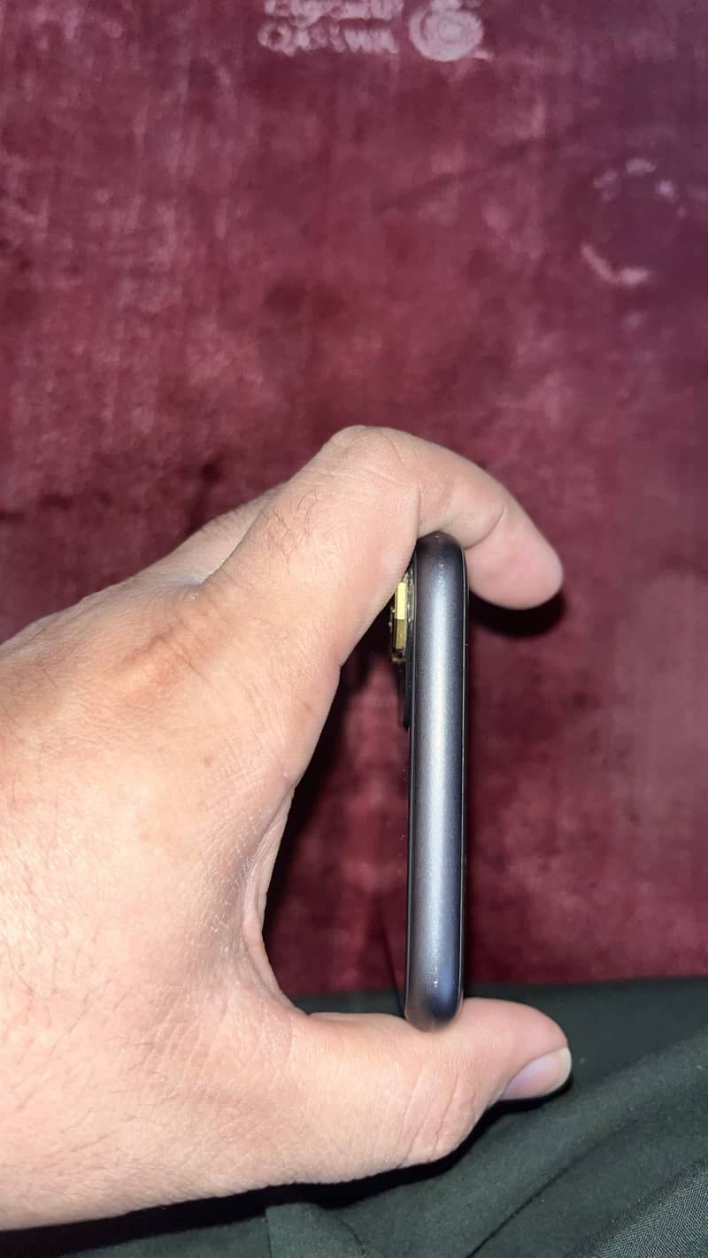 Apple iPhone 11 1