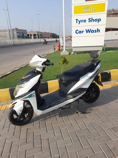electric scooty bike in working condition