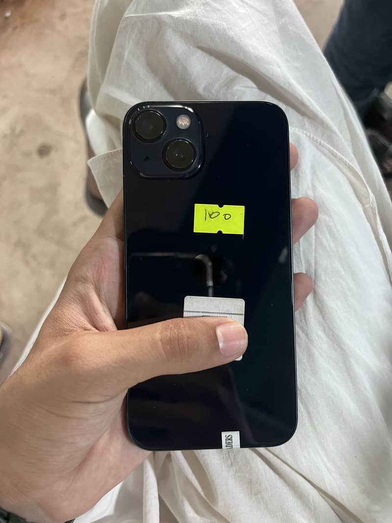 Apple iPhone 13 10