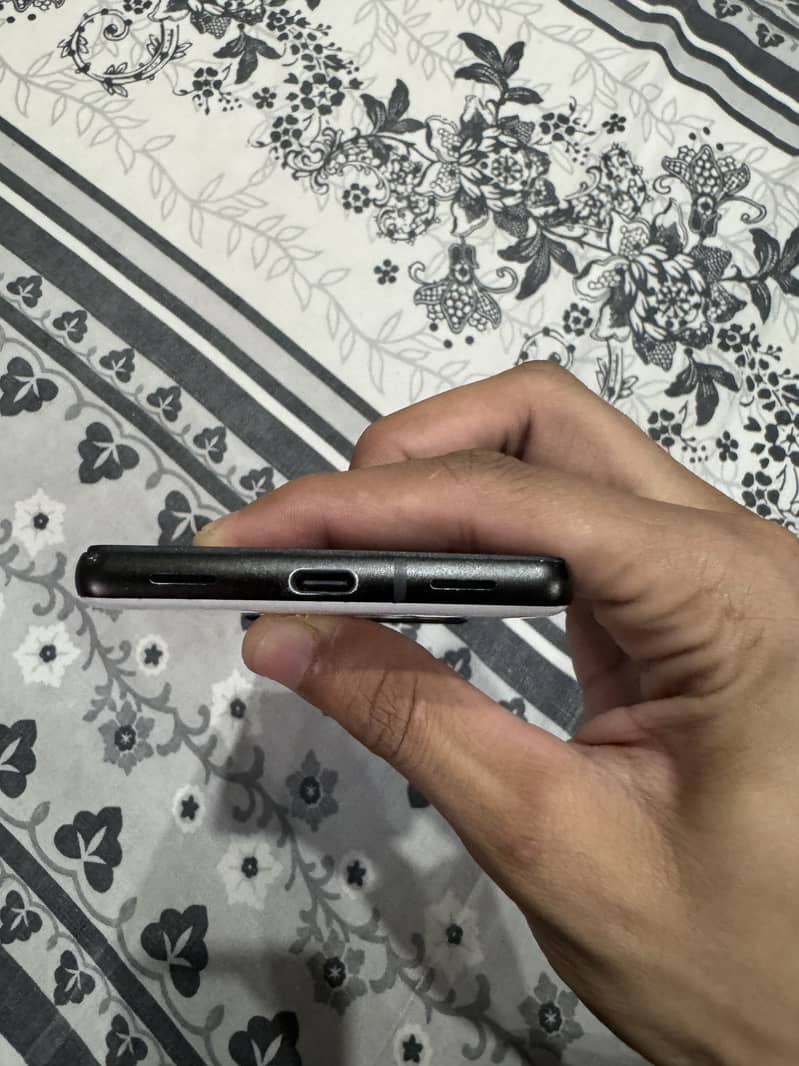 Google pixel 6a 5