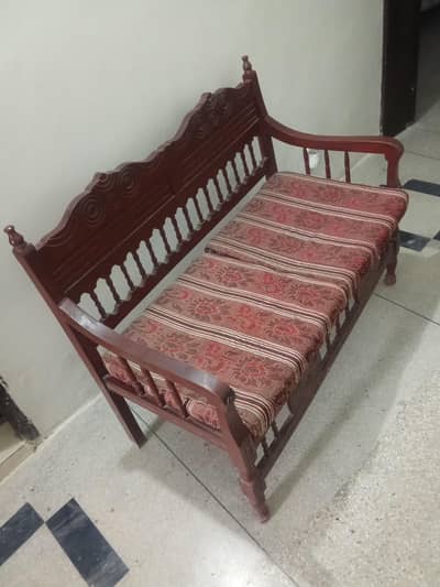 Classic Sofa set 4 seater 2+1+1