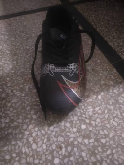taksam foot ball studs