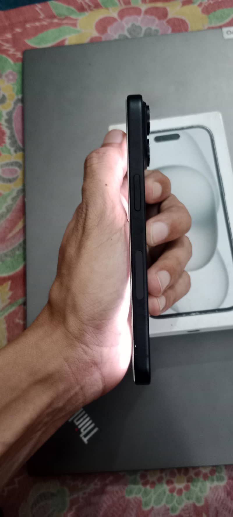 Apple iPhone 15 4