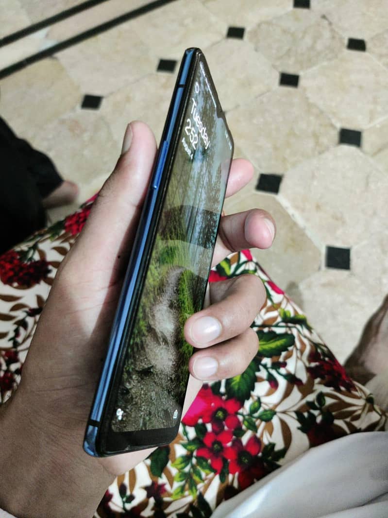 One Plus 7t 1