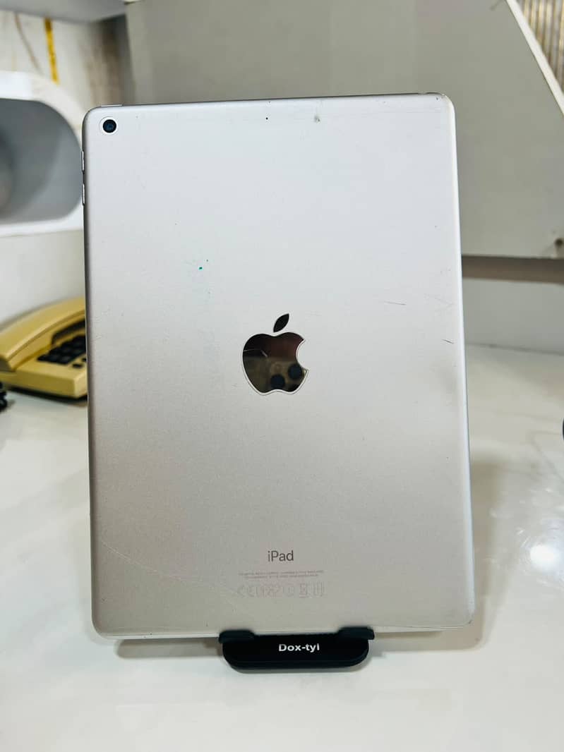 Ipad 5th geration 6
