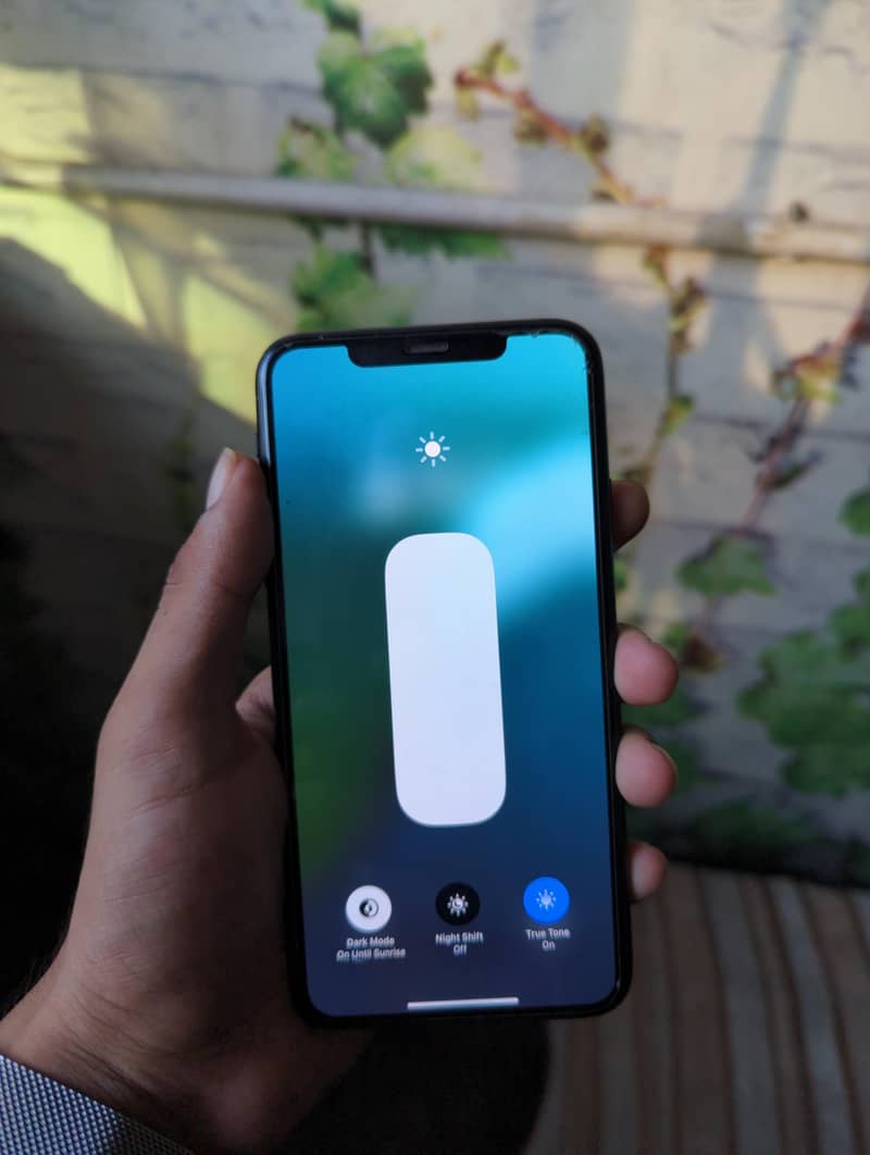 Apple iPhone 11 Pro Max 0