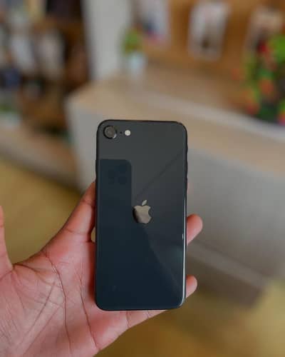 Apple iPhone SE