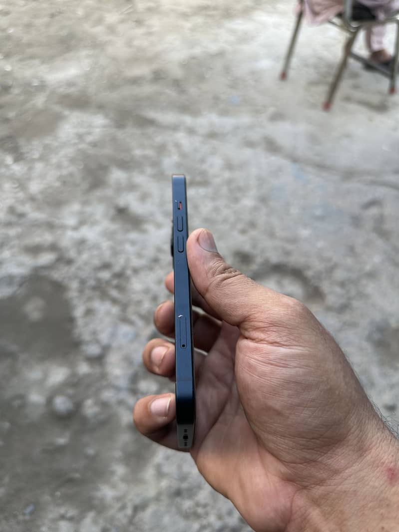 Apple iPhone 13 mini 5