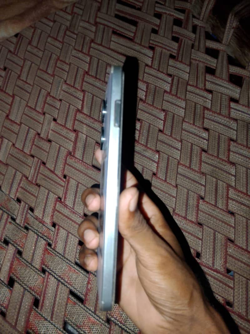 Tecno CAMON 20 2