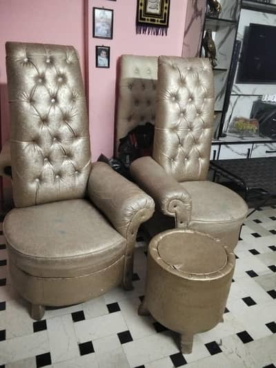 Coffee chair and table for sale