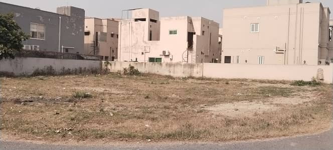 10 Marla Residential Plot At Prime Location In DHA Phase 8 Ex Air Avenue Block R