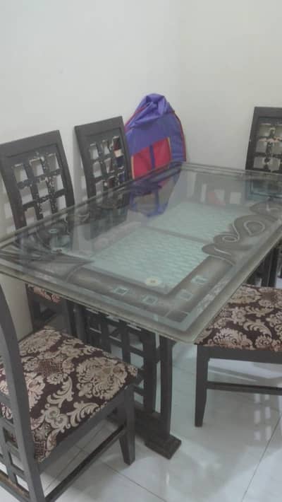 6 SEATER DINING TABLE AND 5 SEATER SOFA SET DEAL IN GOOD CONDITION