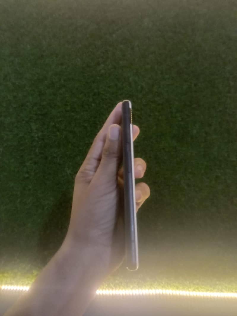 Google Pixel 6a 4
