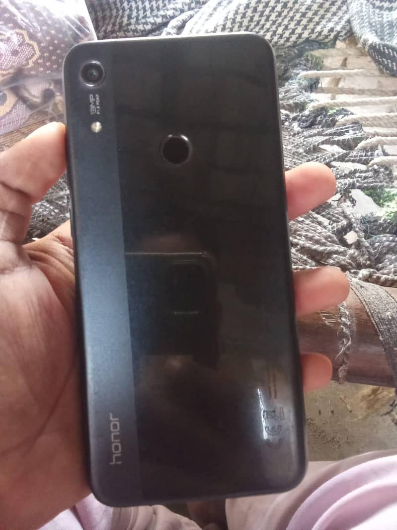 Honor 8a 5