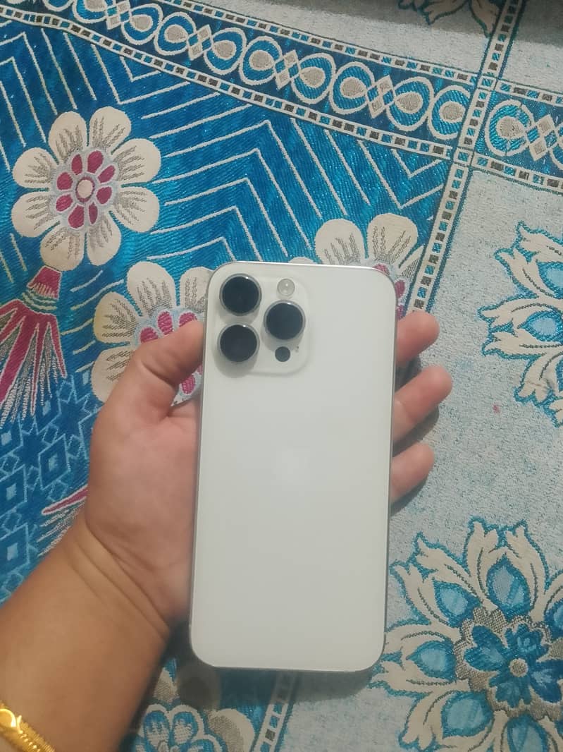 Apple iPhone 14 Pro Max 5