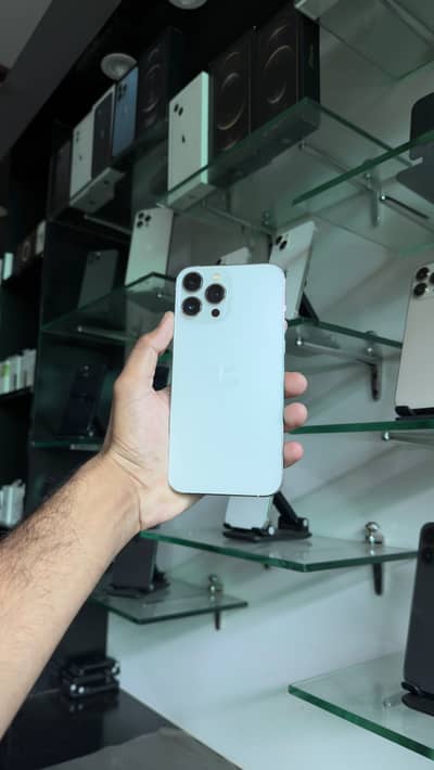 Apple iPhone 14 Pro Max. urgent sale