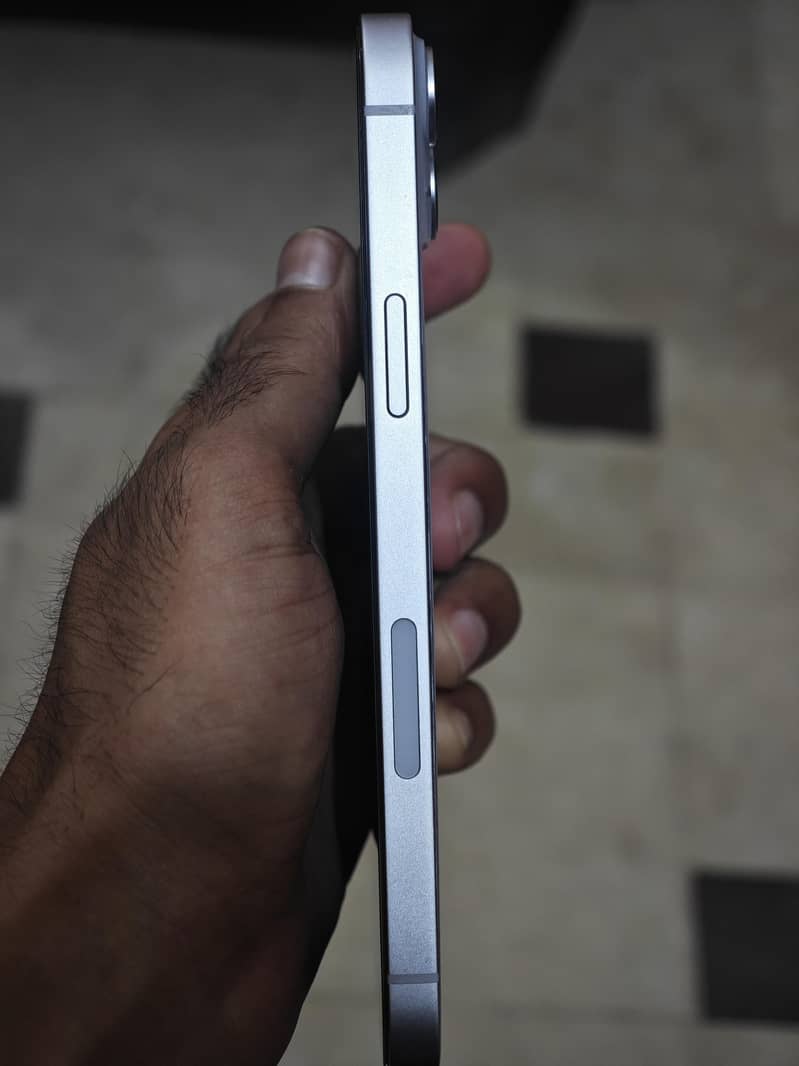 Apple iPhone 14 plus 9