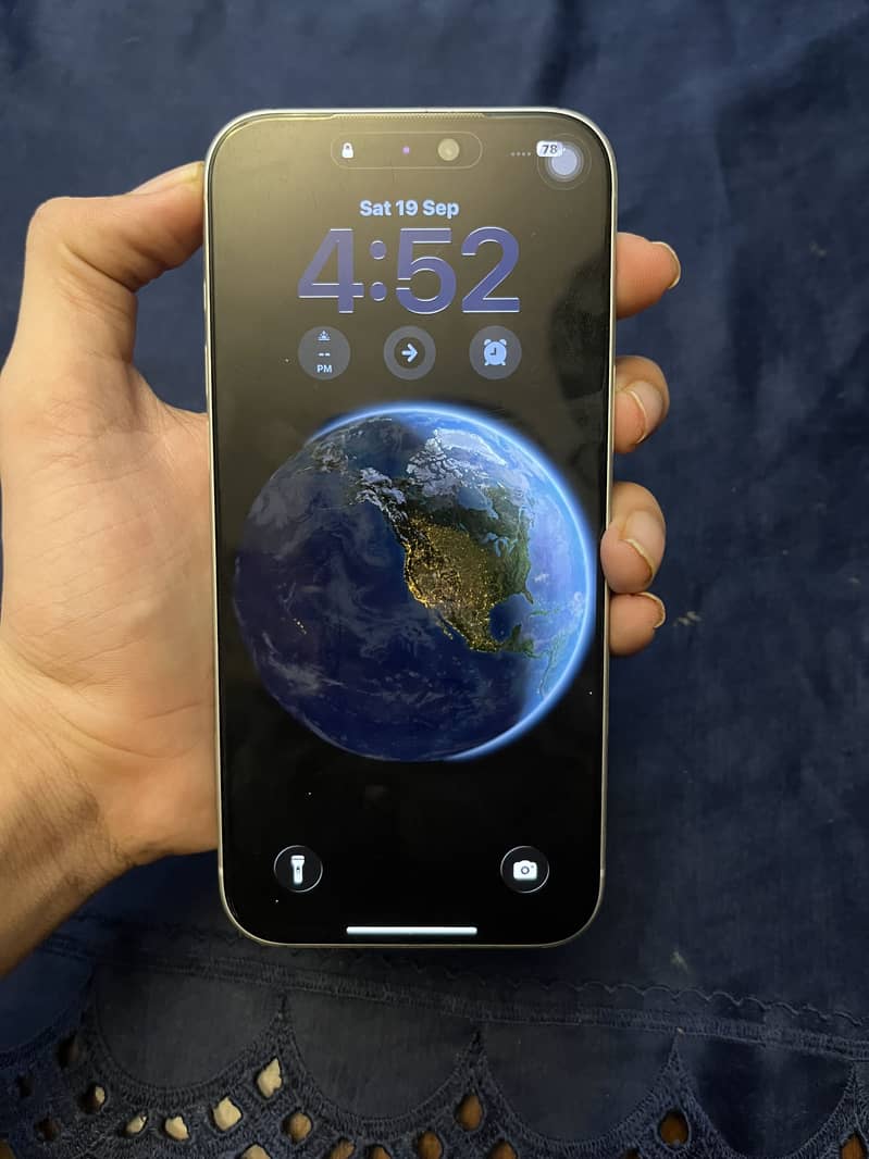 Apple iPhone 17 Pro Max 3