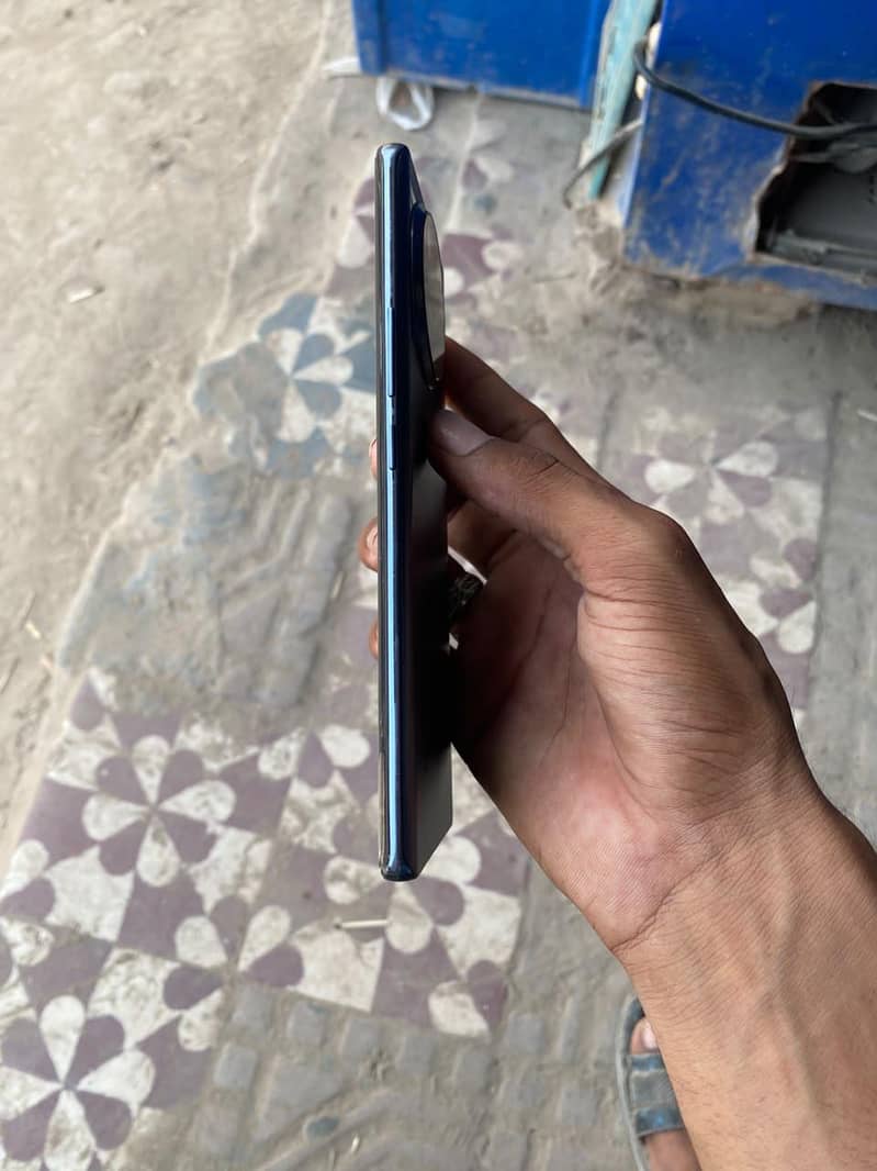 Tecno Spark 20 Pro Plus 3