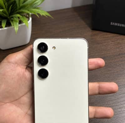 Samsung S23