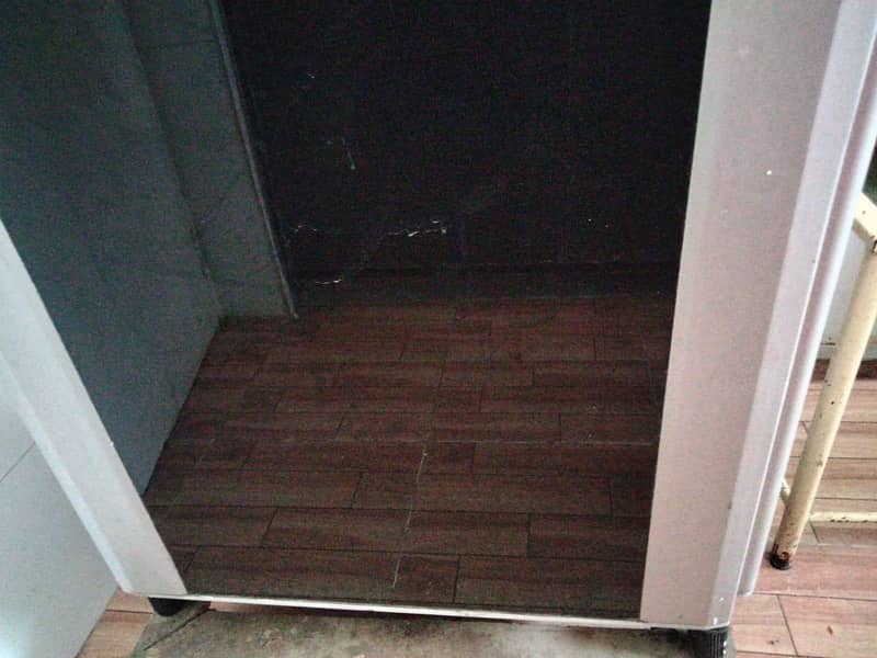 Dawlance fridge 8