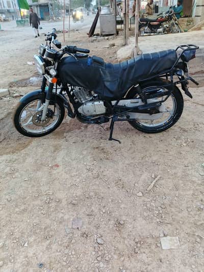 Suzuki GS 150se