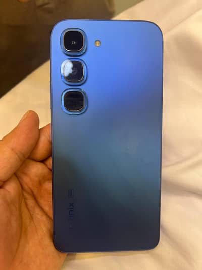 Infinix Hot 70 Pro