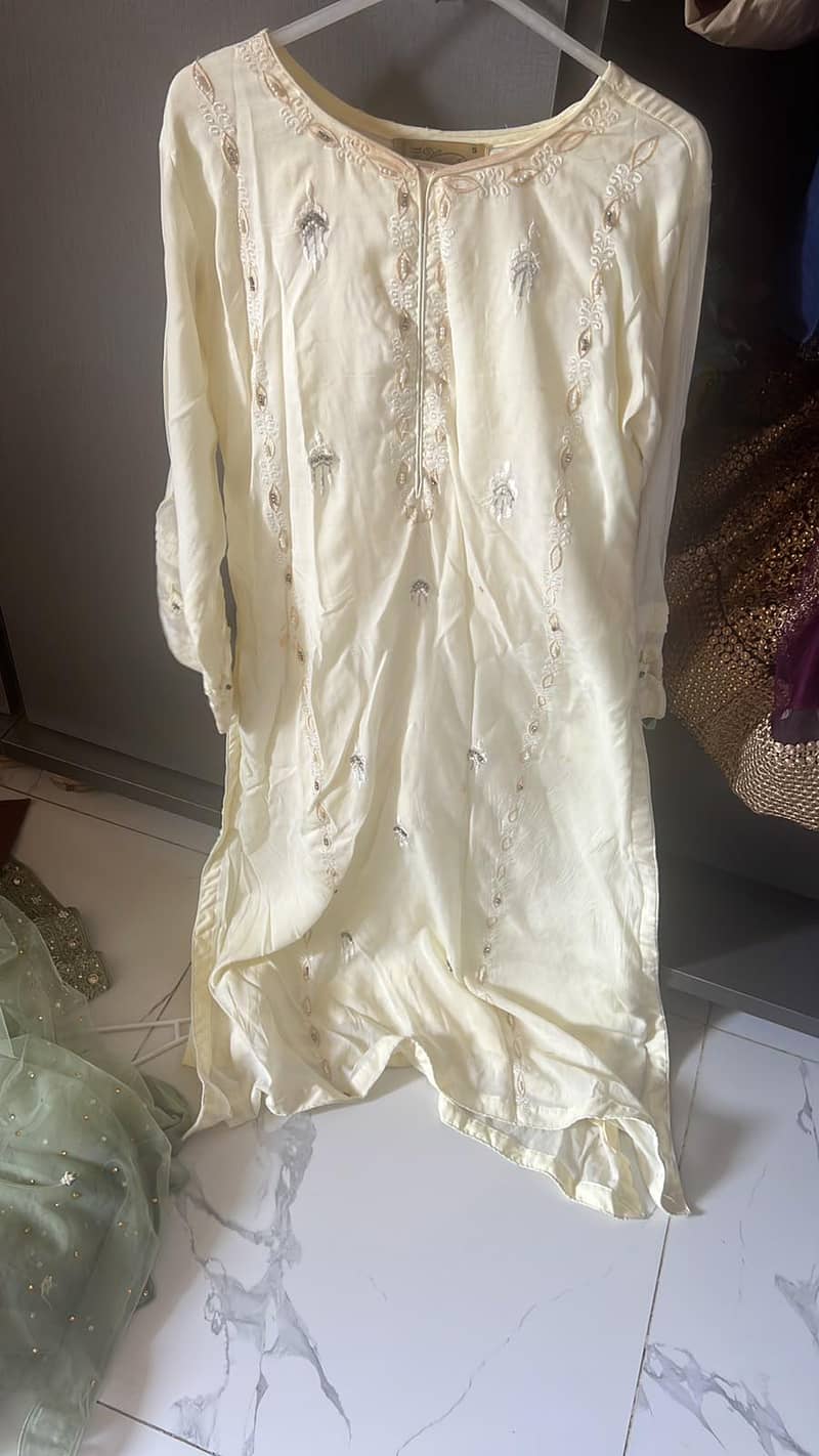 bridal dress good condition brand new for sale 15