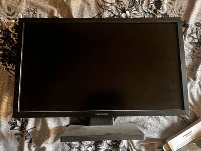 23 inch LCD / 1080p resulution completly new