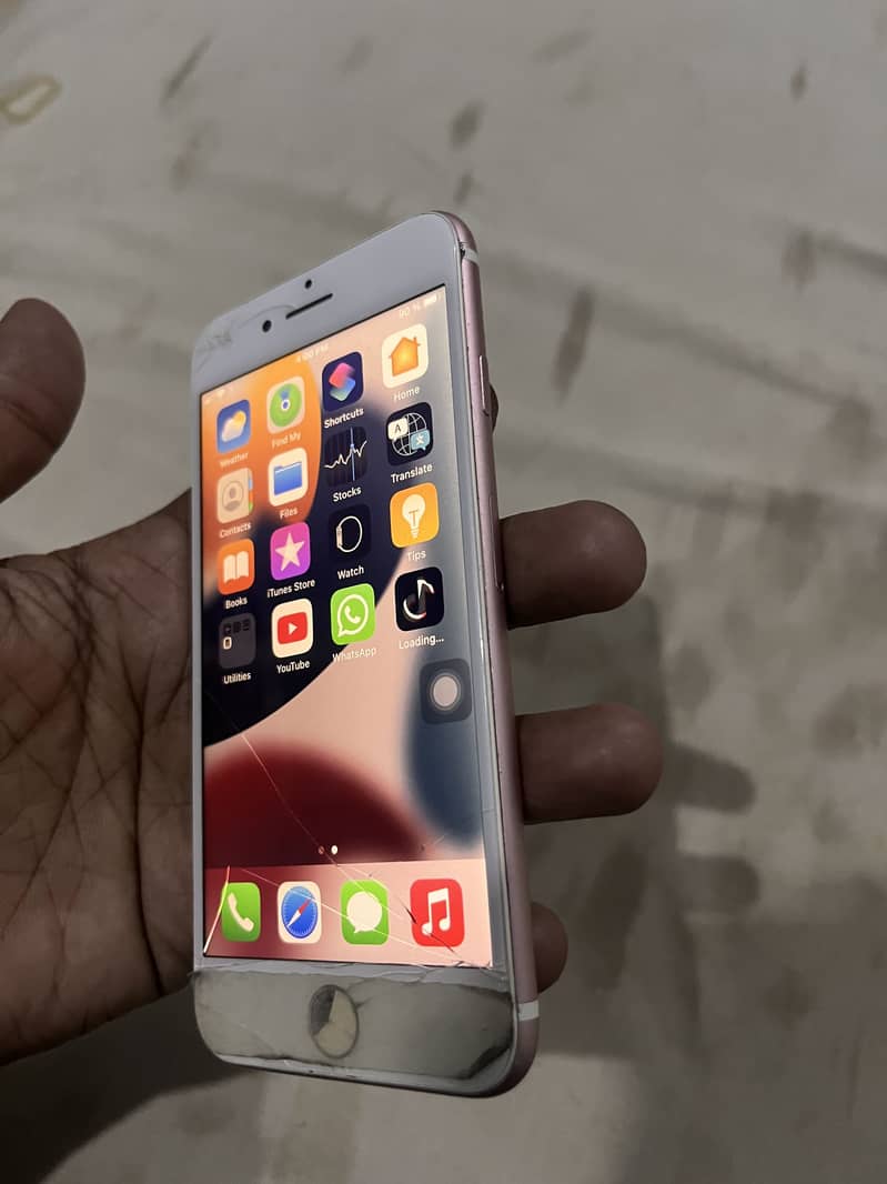 Apple iPhone 7 3
