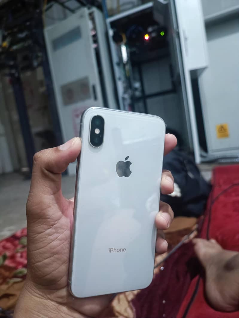 Apple iPhone X 0