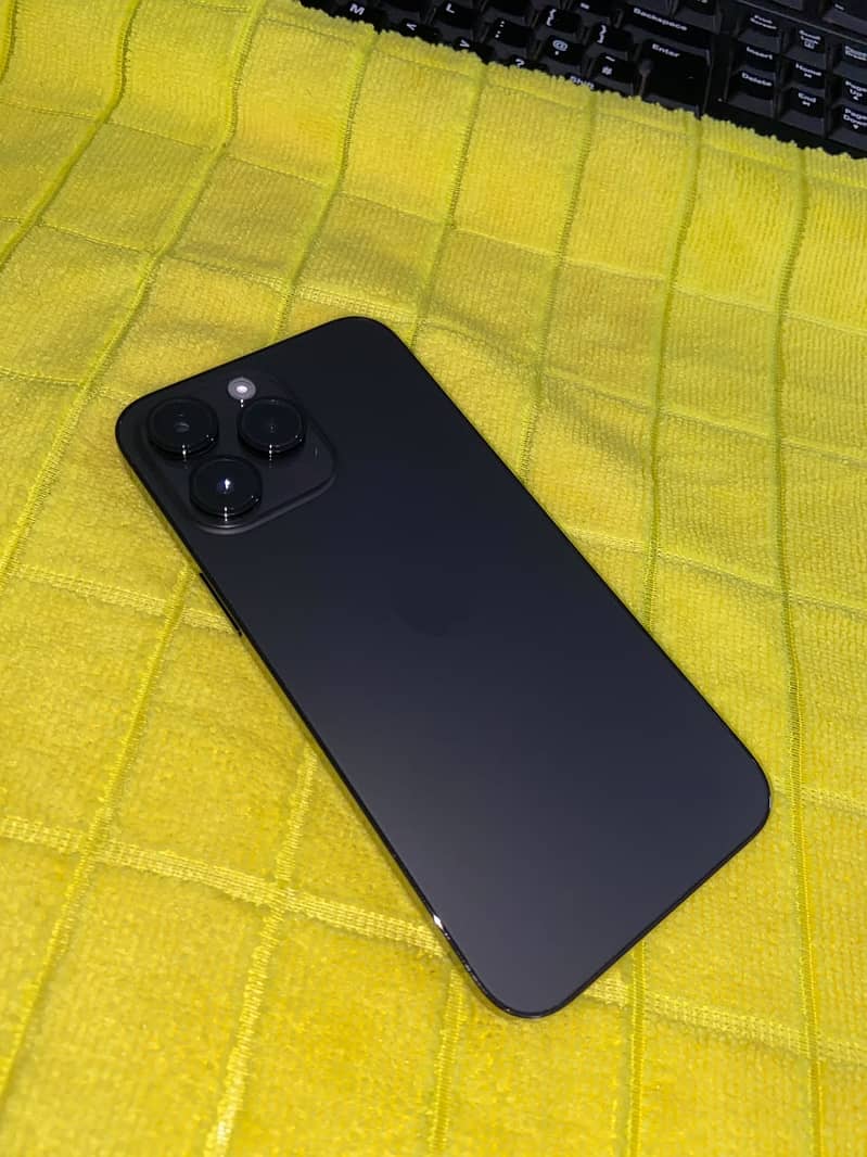 iPhone 14 Pro Max 1