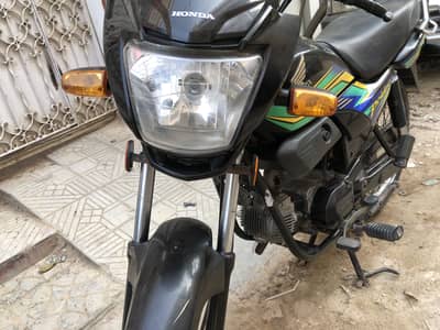Honda 100 pridor  03002299946 contrct number
