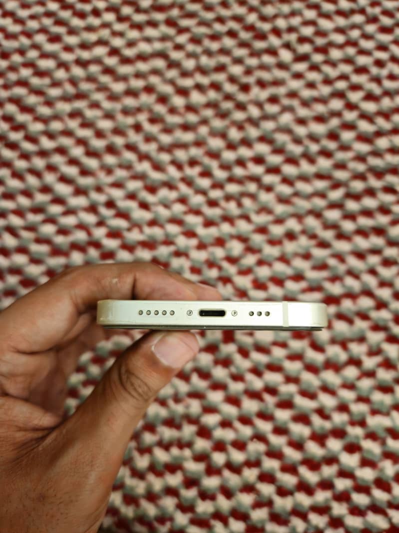 Apple iPhone 12 2