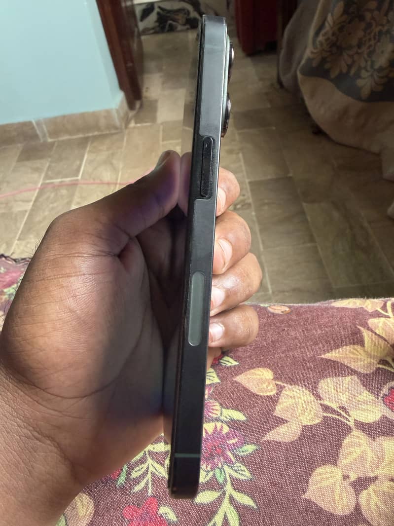 Iphone 13pro 1