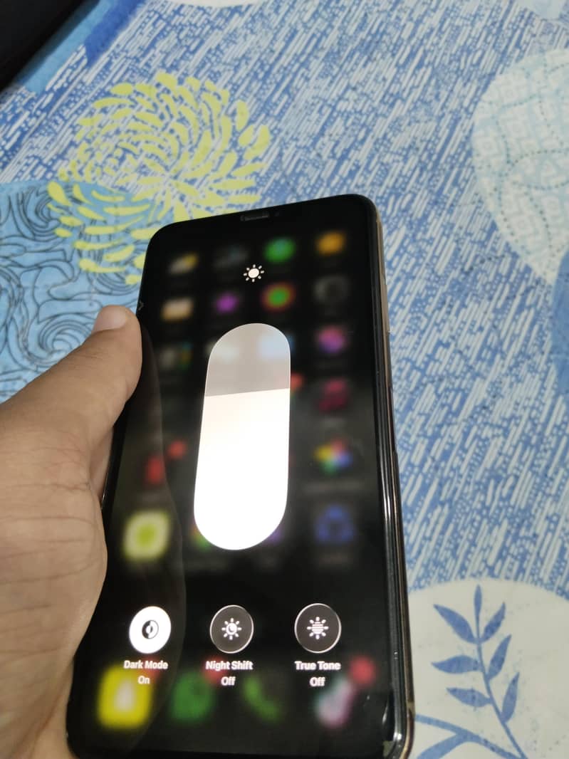 Apple iPhone 11 Pro Max 6