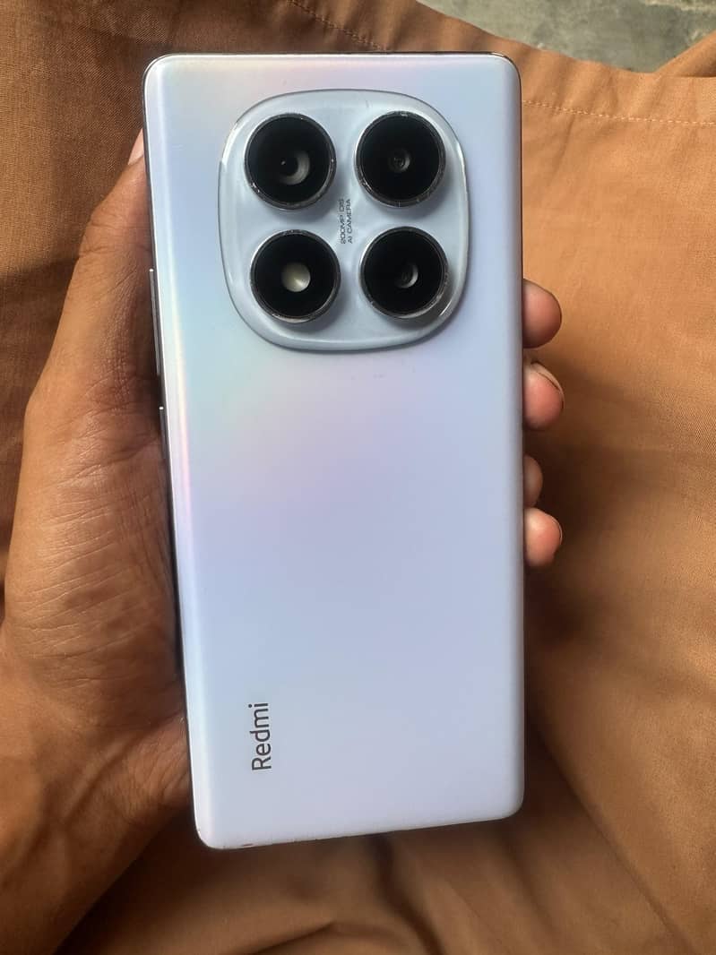 Xiaomi Redmi Note 14 Pro 1