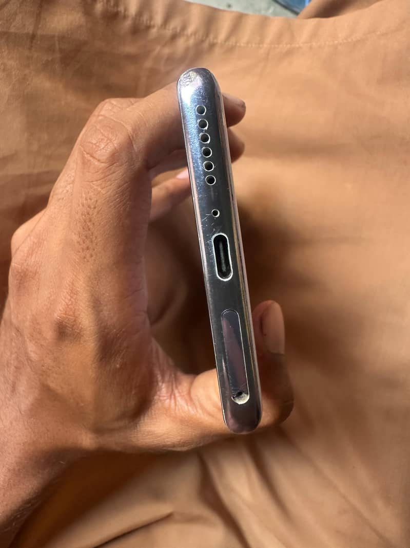 Xiaomi Redmi Note 14 Pro 3
